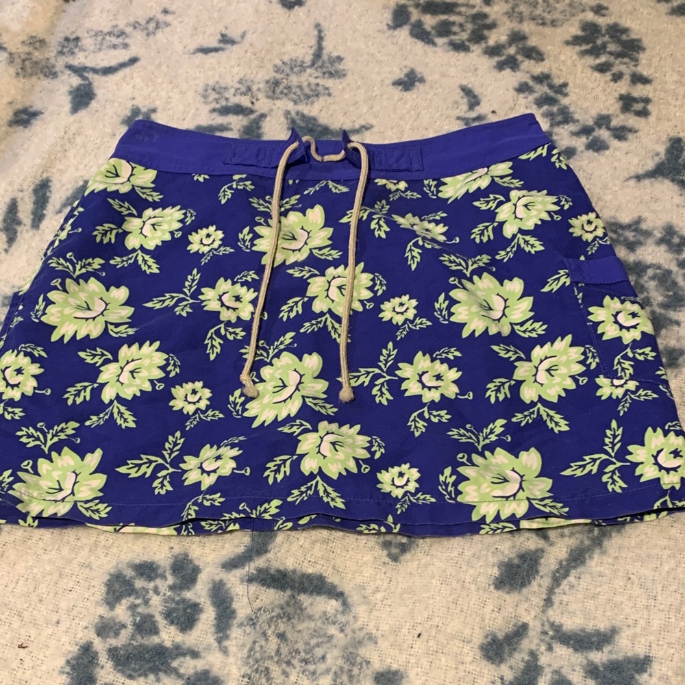#6Vibrant Floral Mini Skirt in Blue and Green